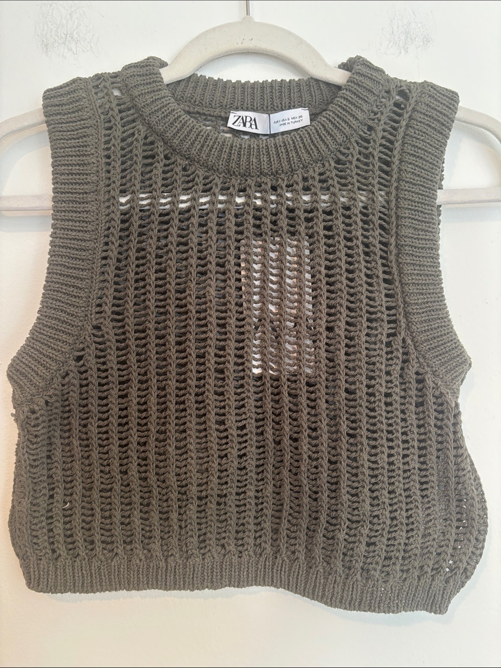NWT Zara Women’s Forest green open-knit crochet Cropped tank top in size Small